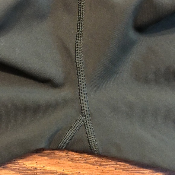 Lululemon Train Times 7/8 Pant Dark Olive - Picture 10 of 16